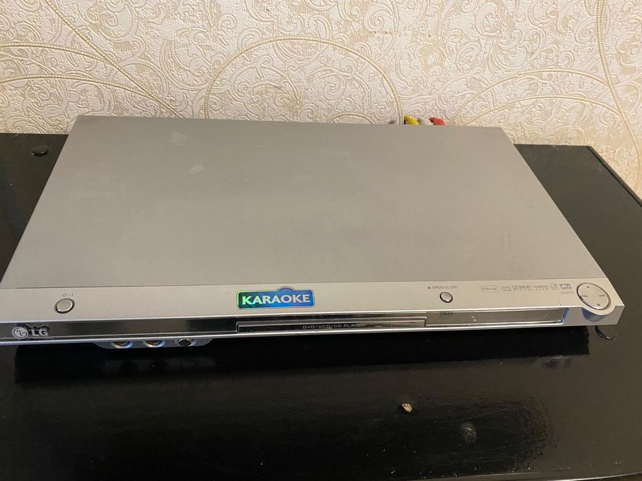 Продам DVD плеер LG