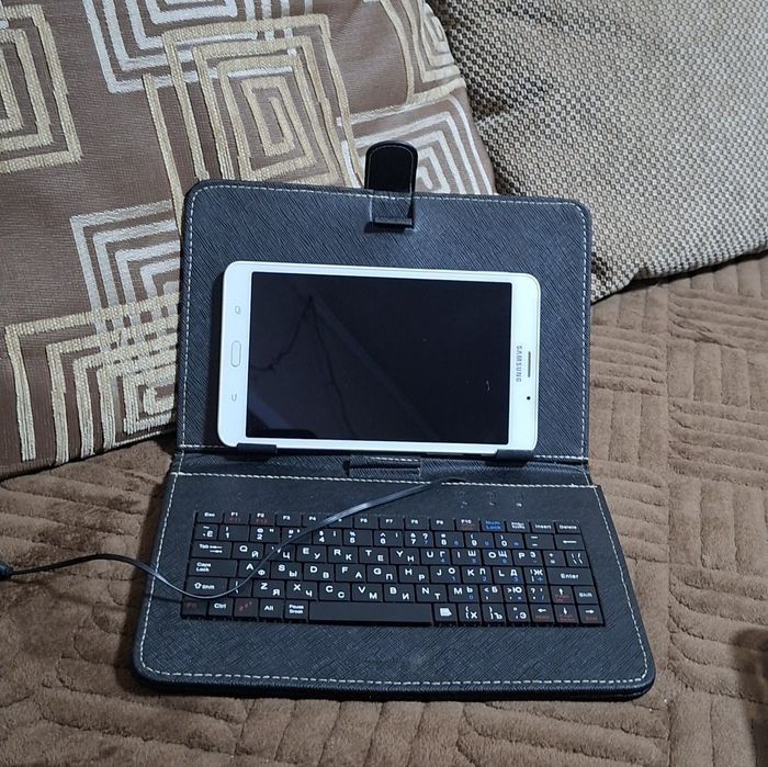 Продам чехол на планшет