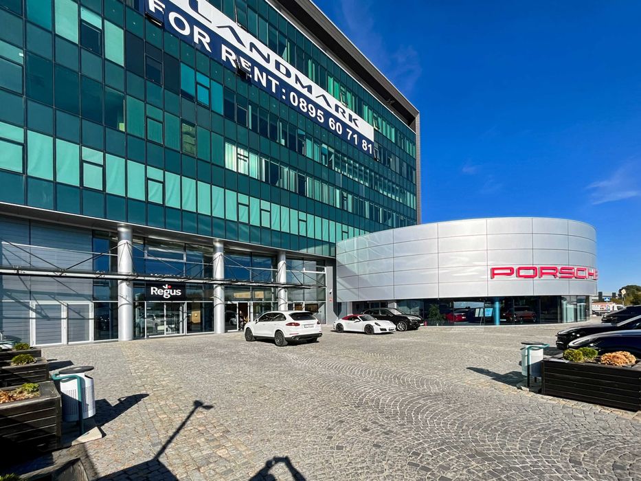Резервирайте офис пространство за фирми от всякакъв мащаб в Regus Christopher Columbus