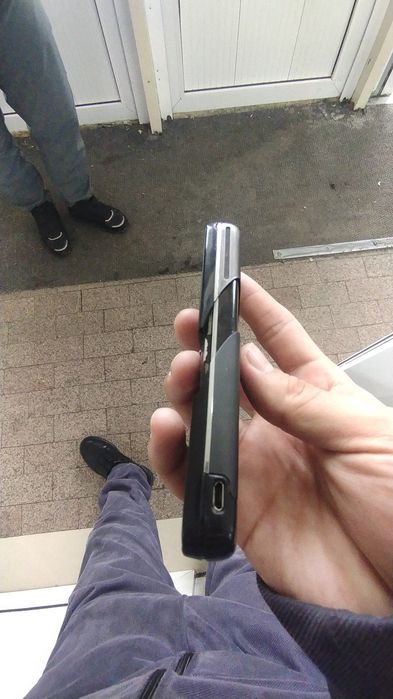 Продам срочно Нокиа 8600 луна