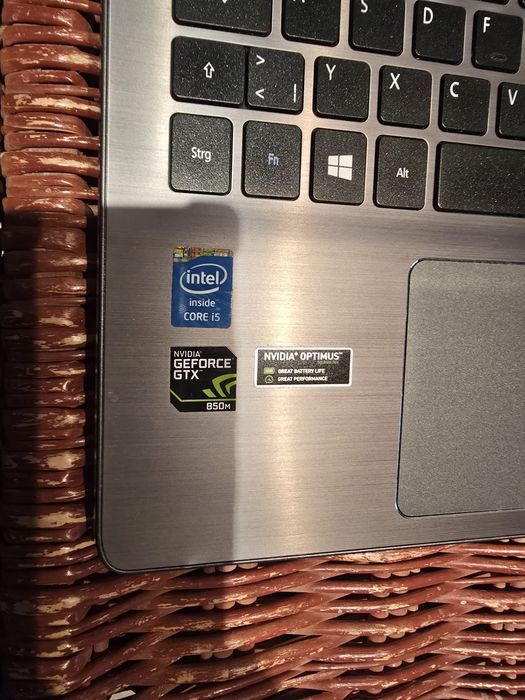 Acer Aspire V5-573G Лаптоп Windows 11 Home