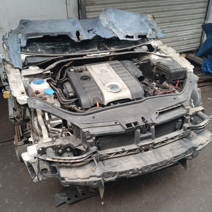Двс мотор двигатель на Volkswagen Jetta 2.0 Turbo