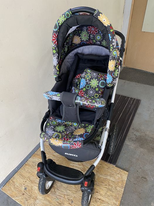 Продам детскую коляску