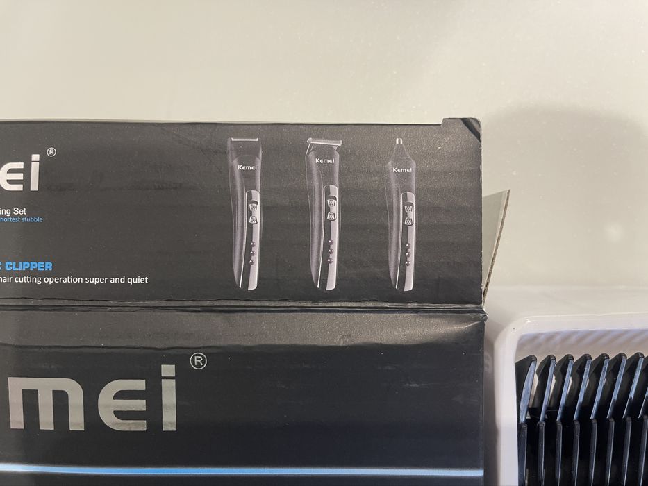 Машинка 3в1 - подстригване / бръснене / тример за нос