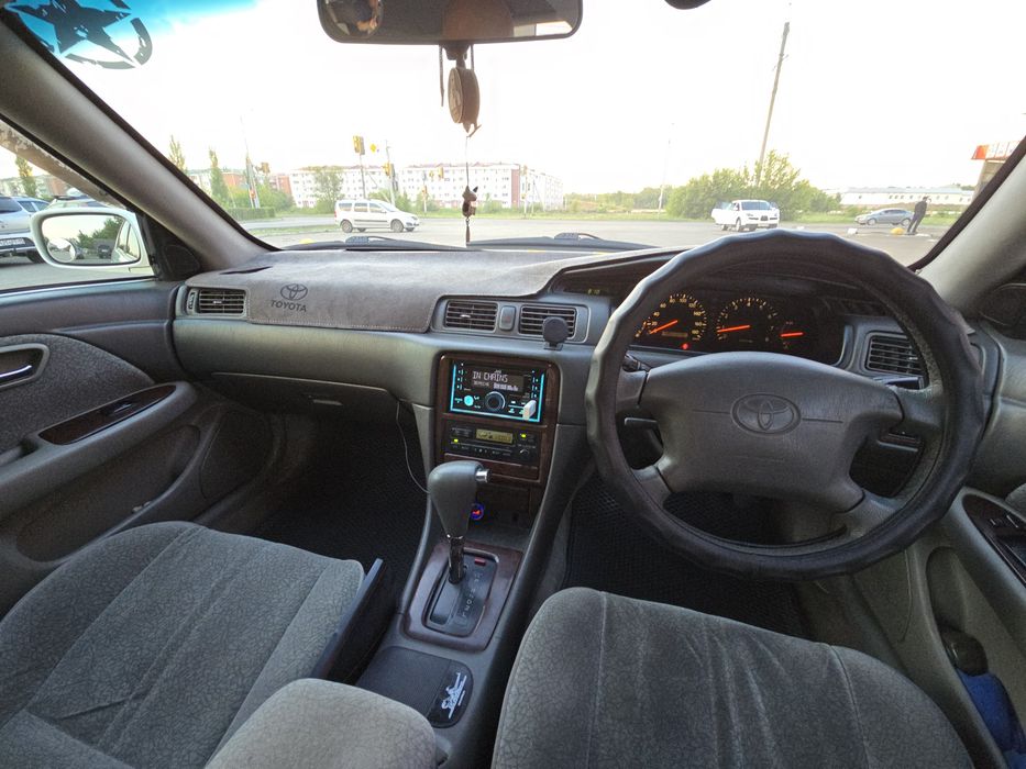 Продам Toyota mark 2 Qualis