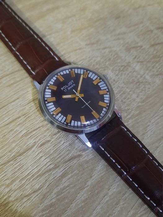 Продам часы Полёт-17камней