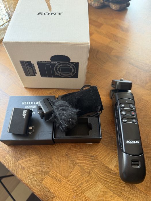 Sony ZV-E10 ll .