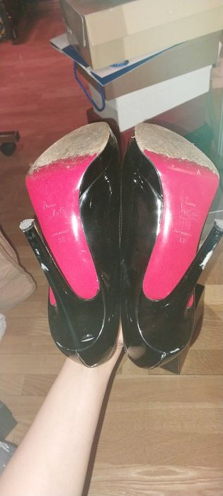 Обувь женская из кожи