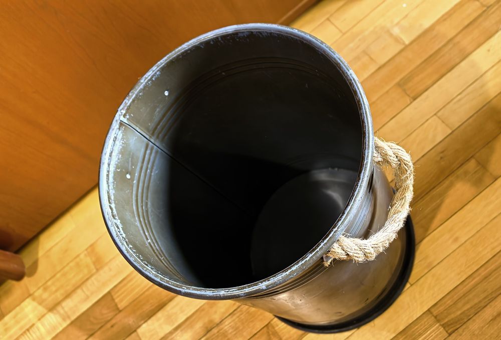 Mobilier multifuncțional cu design industrial vintage