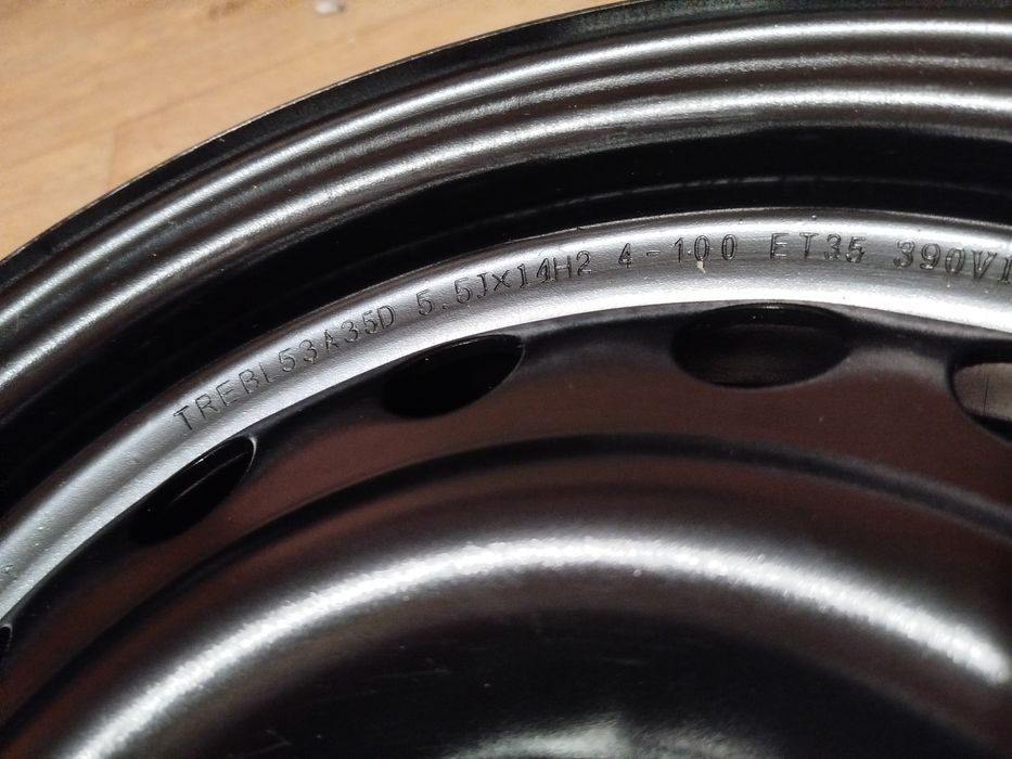 Продам комплект диски 14 раз