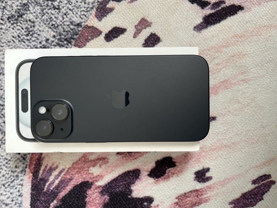 Айфон 15 сатылады