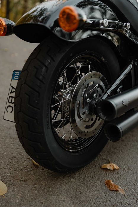 Harley-Davidson Street Bob 2020 – 9.000 kilometri – stare impecabilă