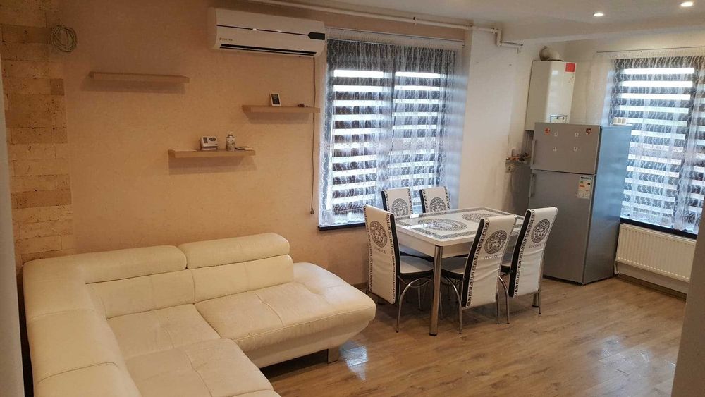 De inchiriat pe termen lung Apartament in Navodari