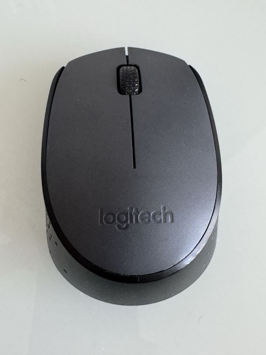 Комплект безжични мишка и клавиатура Logitech - MK235