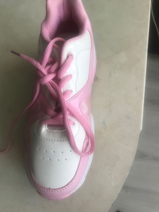 Детски гуменки нови