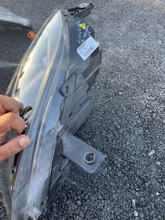 Фар Alfa Romeo Giulieta Bi Xenon