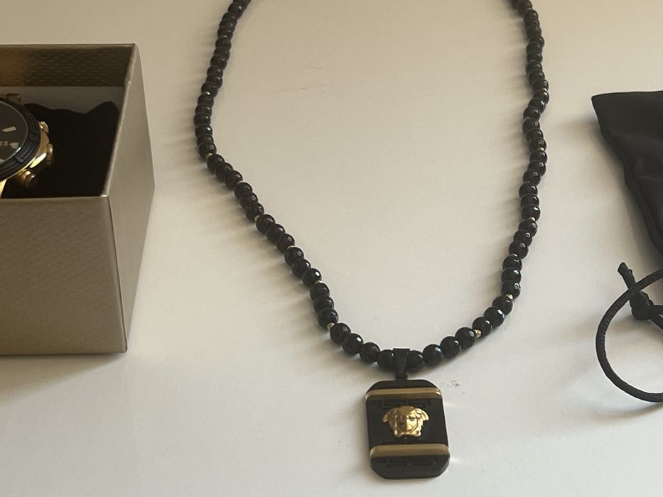 Colier versace pietre onyx fatetat 6mm si bile aur 14k