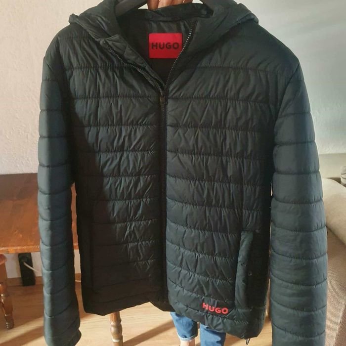 Преходно яке "Hugo"