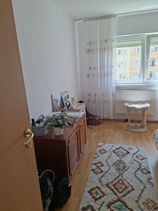 Închiriez apartament 2 camere in Vasile Aaron