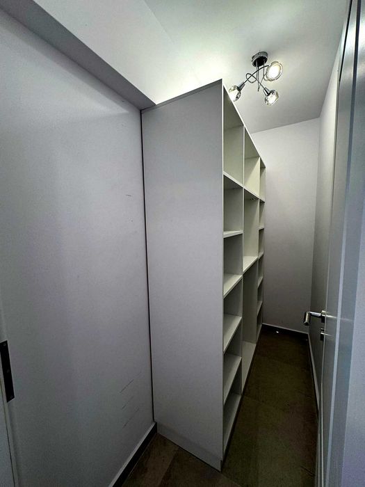 Închiriez duplex modern, ansamblul Central Address, sector 5, București
