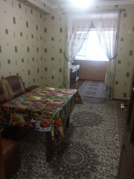 Центрда  Янги курилган Дом 3х квартира