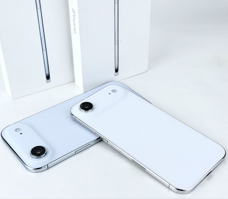 НОВ! Apple iPhone 17 Air 256GB Blue / White Гаранция!