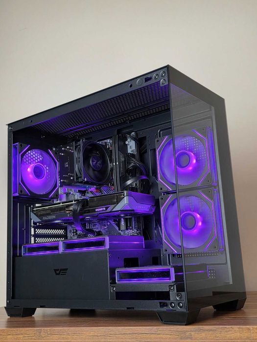 Геймърски компютър - Нов ( Ryzen 7 7800X3D | RX 9060XT 16GB | DDR5 RAM | SSD NVMe )