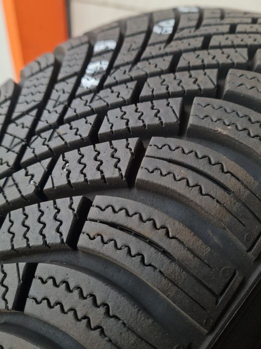 Зимни гуми 2 броя NEXEN WinGuard SnowG3 195 60 R15 дот 3723