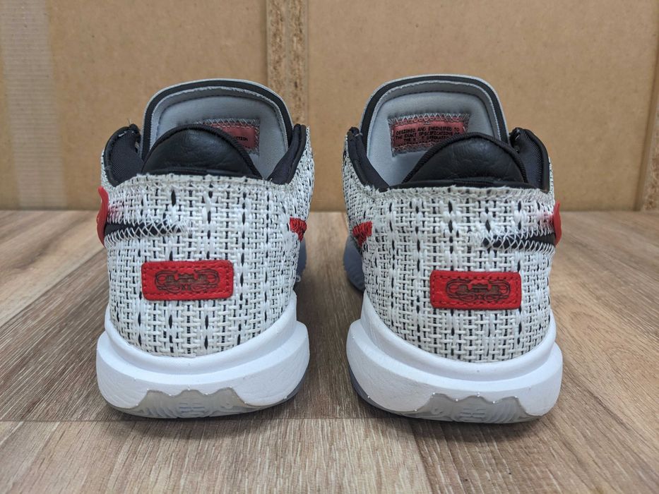 Nike LeBron James XX 20 The Debut Баскетболни маратонки Размер 37.5