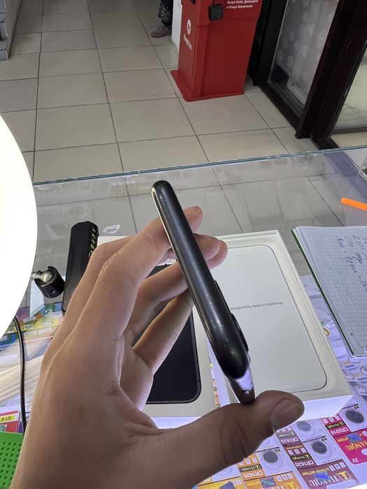 iPhone 11 64Gb в идеальном состоянии!