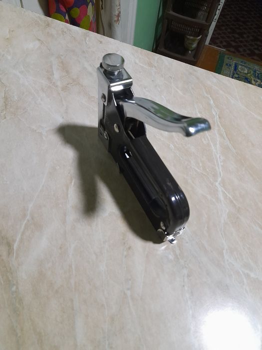 Stepler Pistolet – A’lo Holatda Arzon Narxda