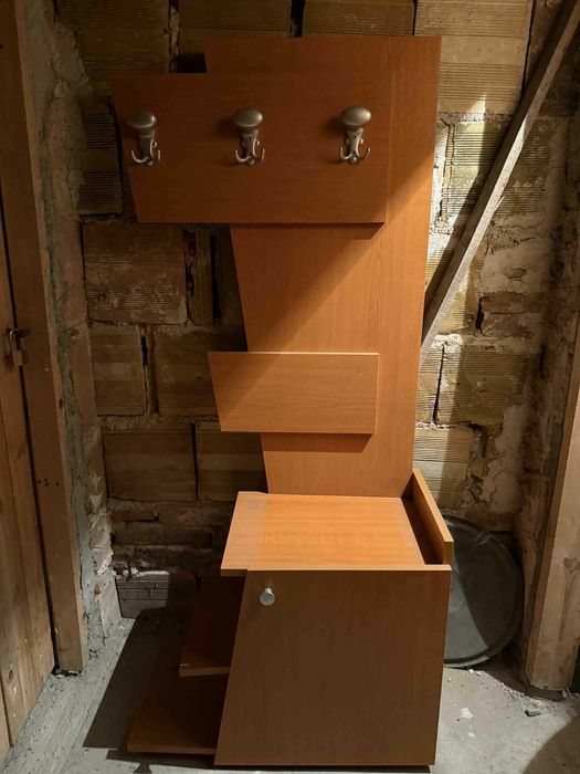 Продавам портманто за антре