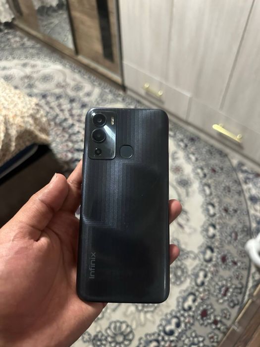 Telefon android sotiladi .продается андроид телефон