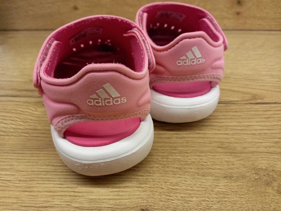 Детски обувки  Адидас