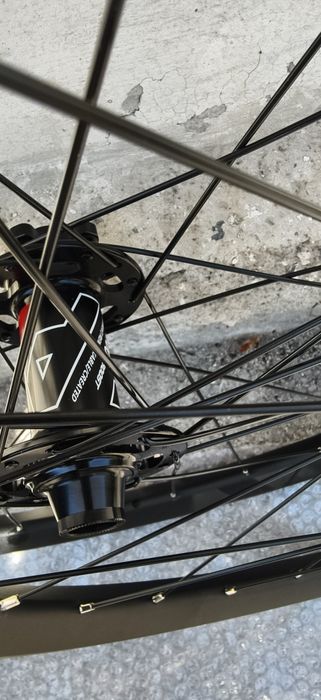 Капли DT Swiss HX491 27.5цола 15х110/12х148 Shimano HG Комплект НОВИ