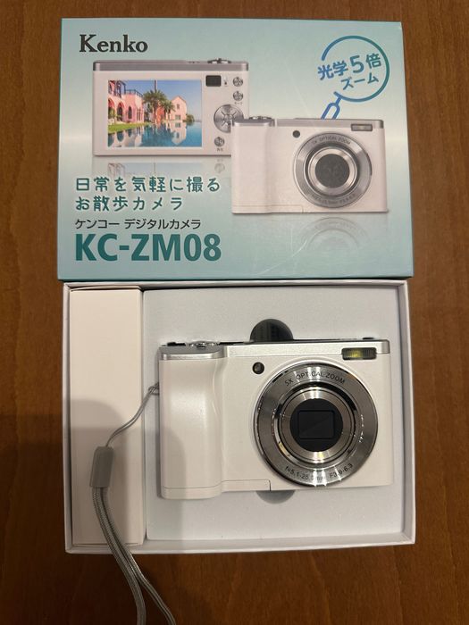 Дигитална камера, японска, чисто нова.