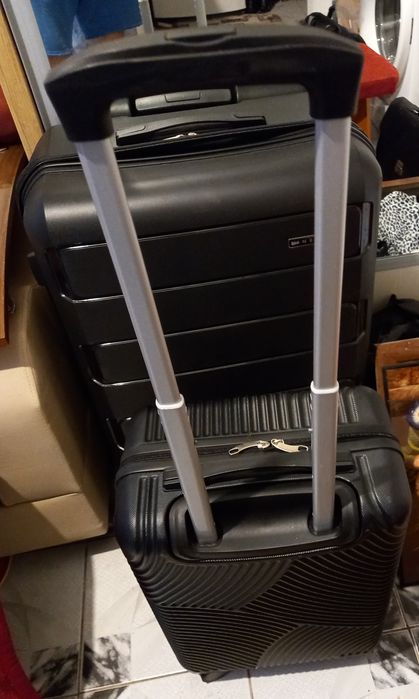 5 Genți trolere XXL și mici