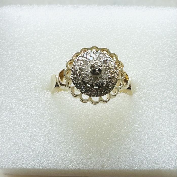 Inel vintage din aur de 14k cu diamante