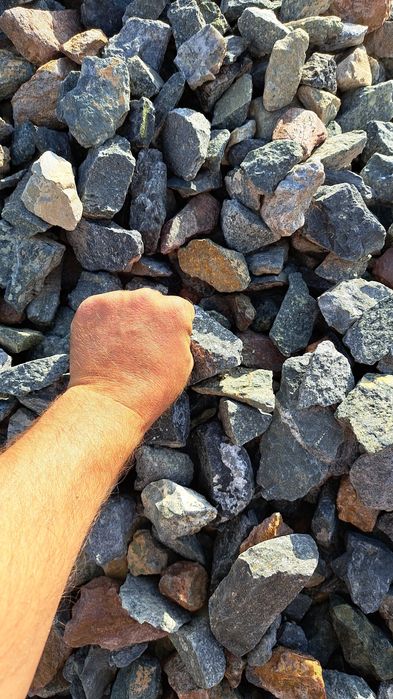 Piatra pentru drenaj,piatra sparta,piatra concasata,pamant gazon,nisip