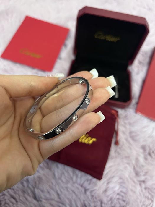 Bratara cartier noua