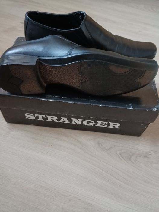 Мъжки обувки - официални.