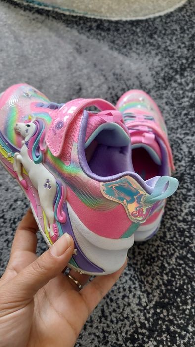 Adidași Unicorn Chaser by SKECHERS