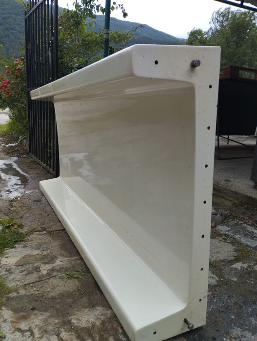 Части от водна пързалка