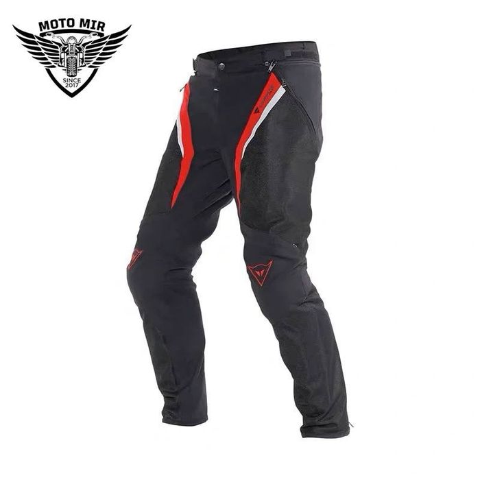 В наличии имеется раздельный мотокомбинезон DAINESE  SP-R