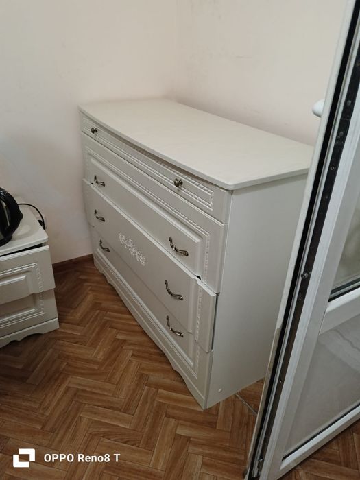 Срочно продам спальный гарнитур