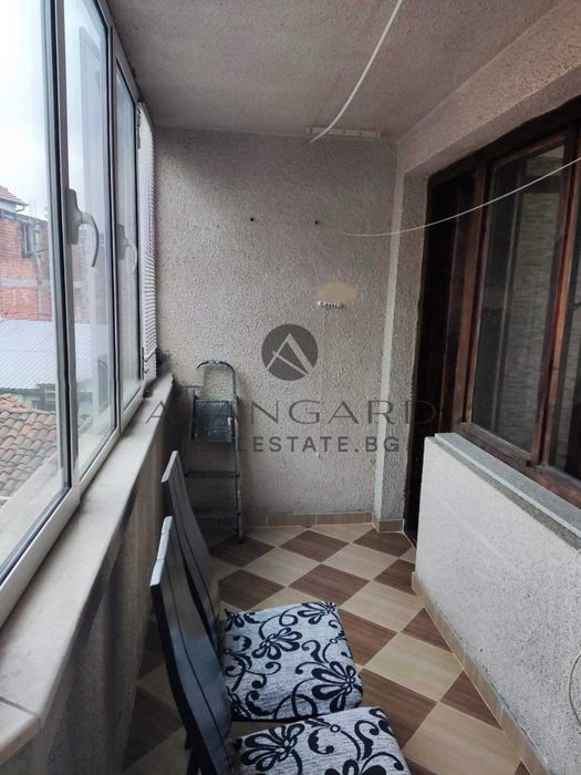Продава се Четиристаен апартамент в Пловдив, Център - 102 кв.м за 2922 €/кв.м - Снимка #16