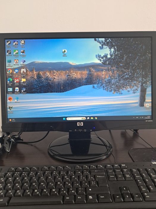 монитор HP S2031a