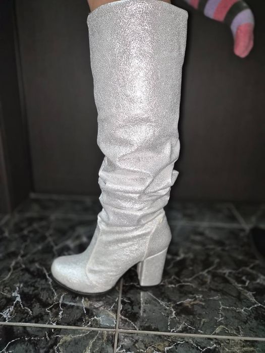 Дамски Сребристи ботушки