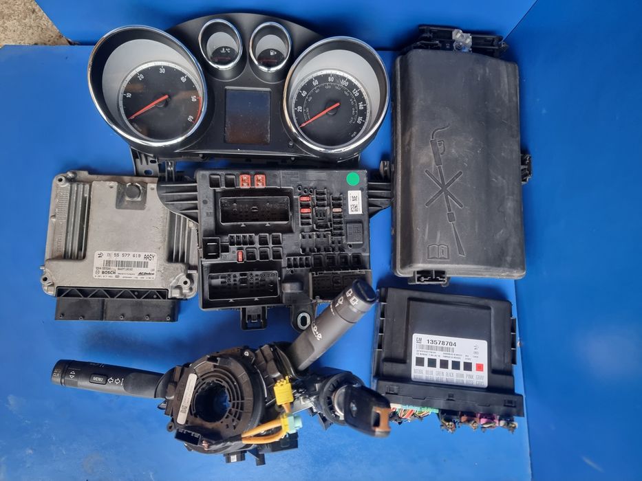 Kit pornire opel insignia  2.0 cdti