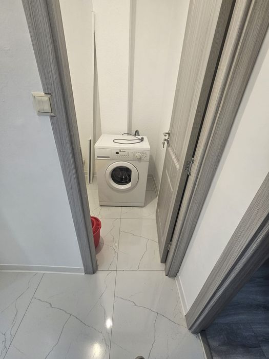 Apartament 3 camere -de închiriat